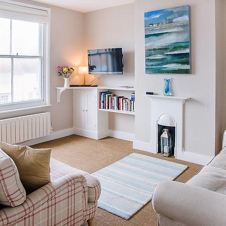 Serendipity, Aldeburgh - An Apartment On The High Street! Esterno foto